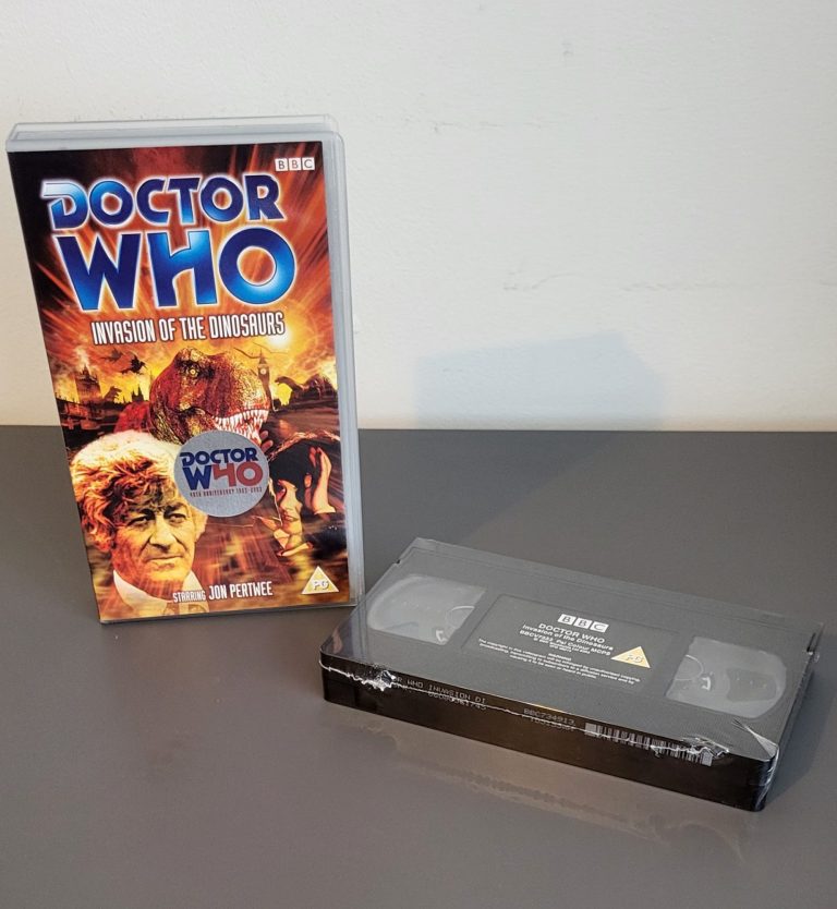Invasion of the Dinosaurs VHS (2003)
